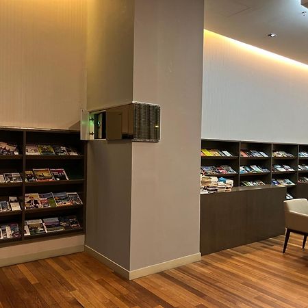 Regalia Service Suites Klcc Skypool Kuala Lumpur Bagian luar foto