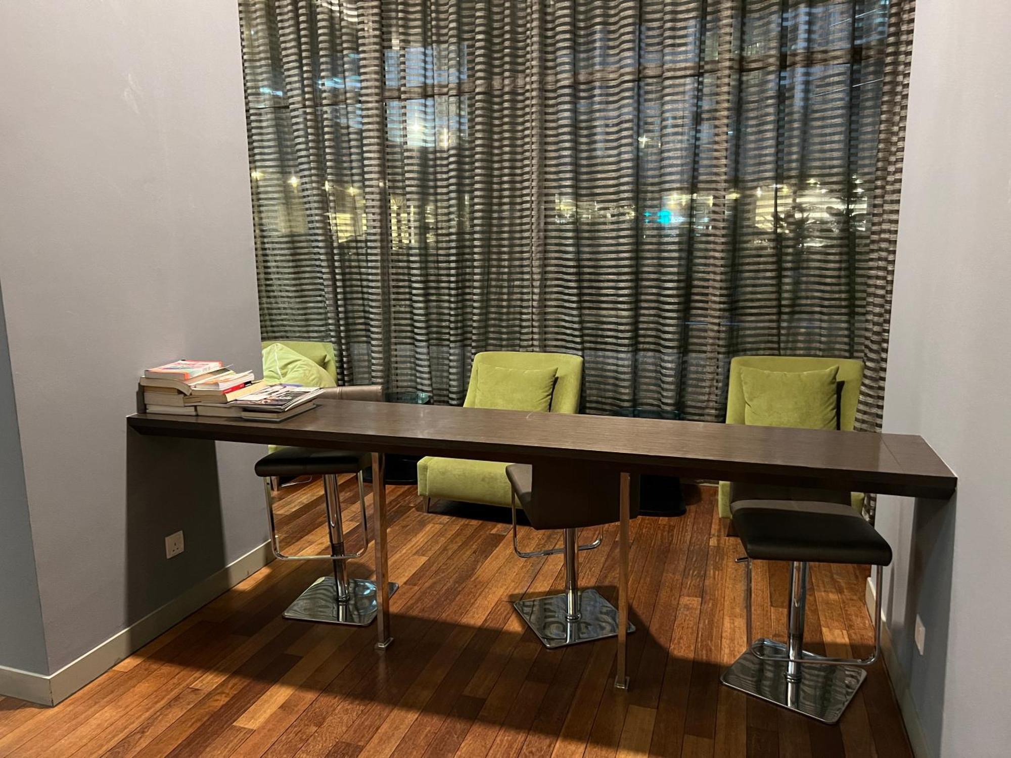 Regalia Service Suites Klcc Skypool Kuala Lumpur Bagian luar foto