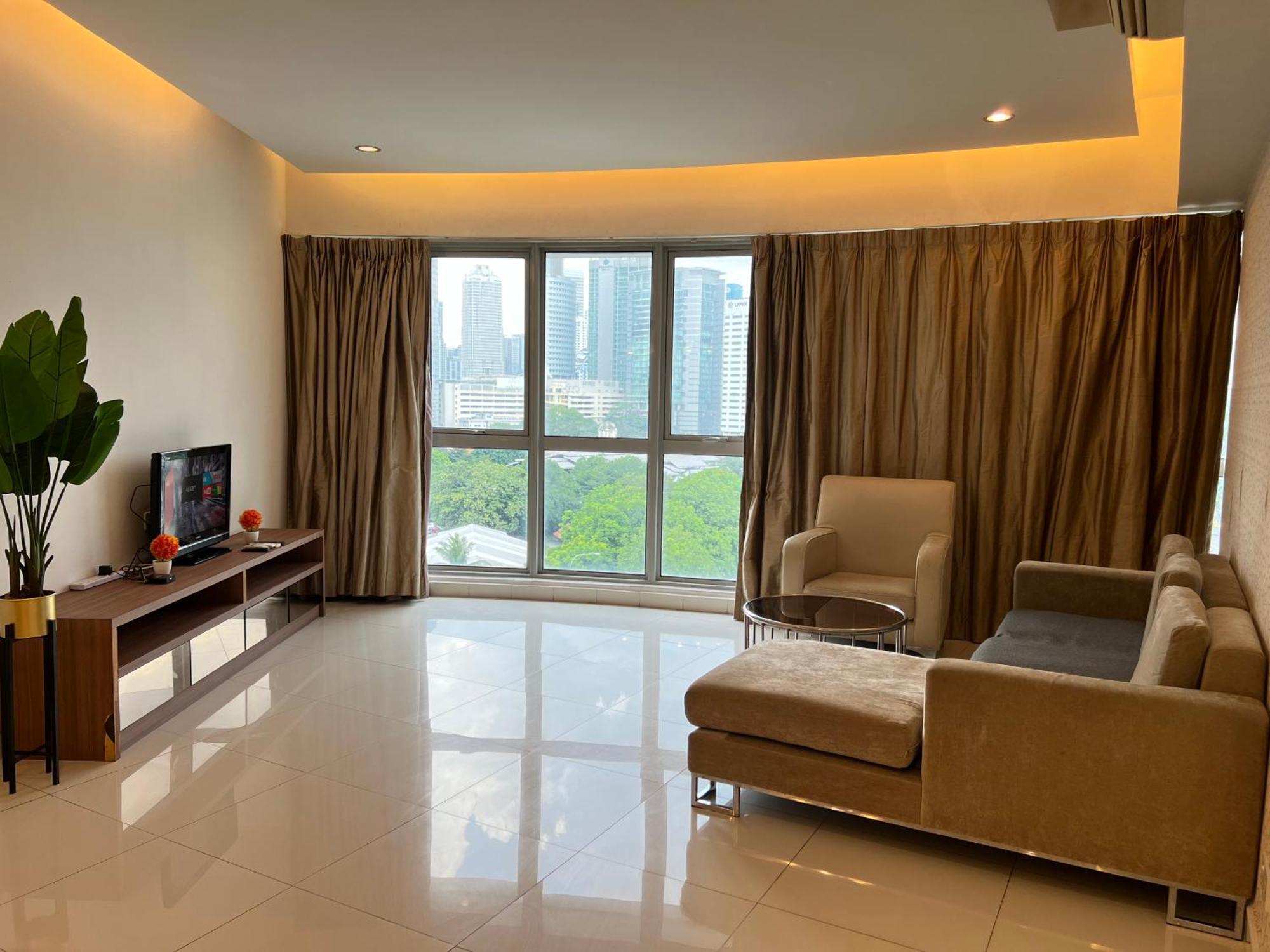 Regalia Service Suites Klcc Skypool Kuala Lumpur Bagian luar foto