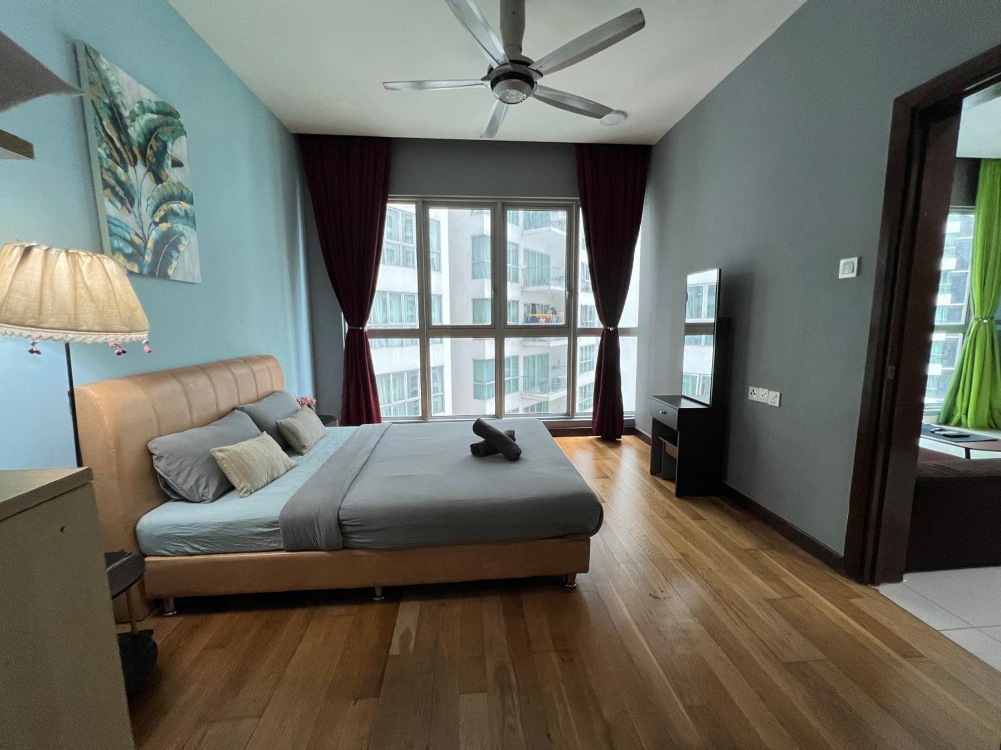Regalia Service Suites Klcc Skypool Kuala Lumpur Bagian luar foto