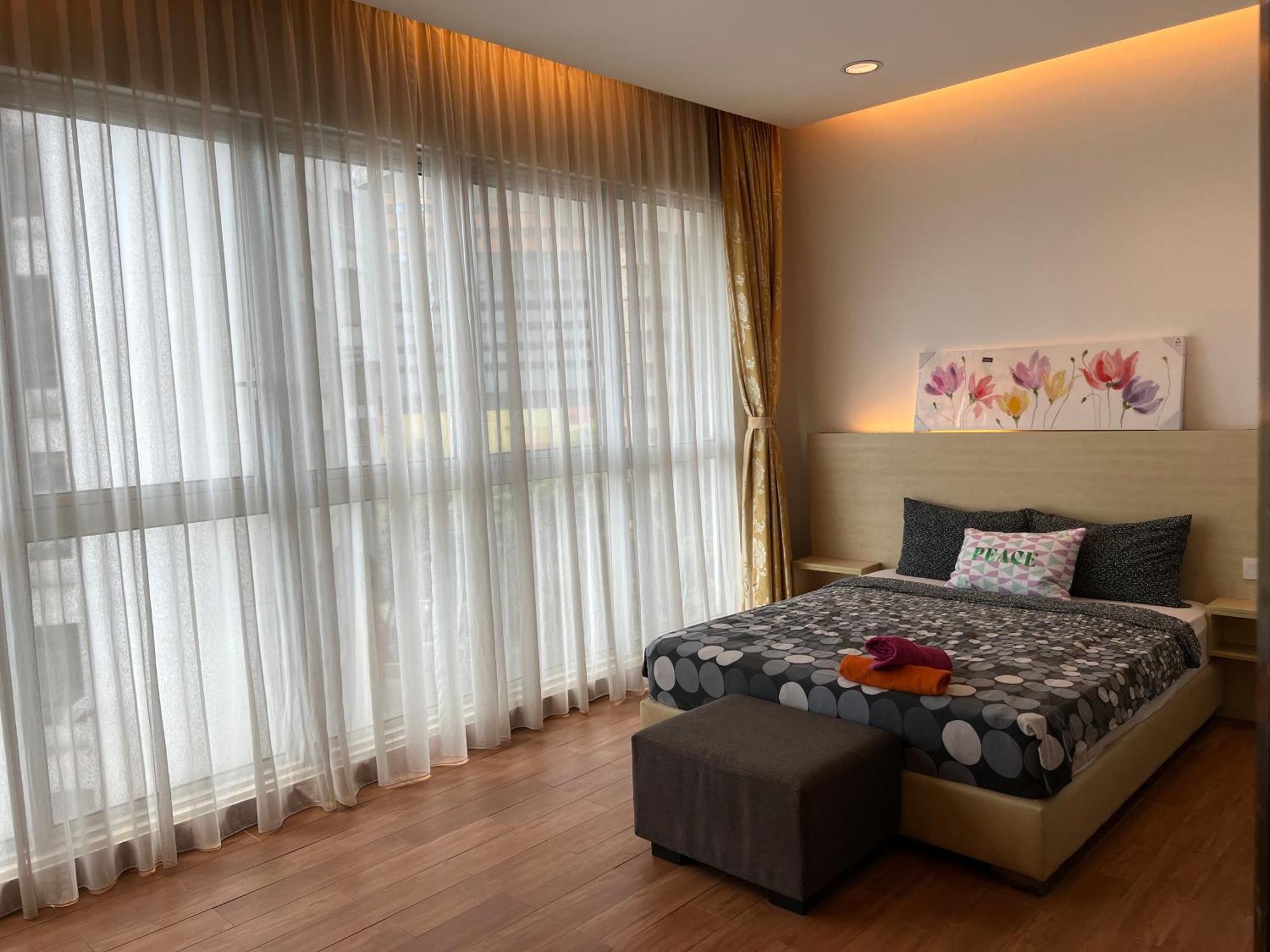 Regalia Service Suites Klcc Skypool Kuala Lumpur Ruang foto